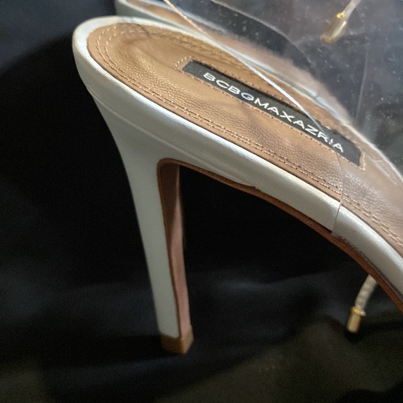 BCBG VINYL WHITE/CLEAR HEELS - Picture 2 of 4